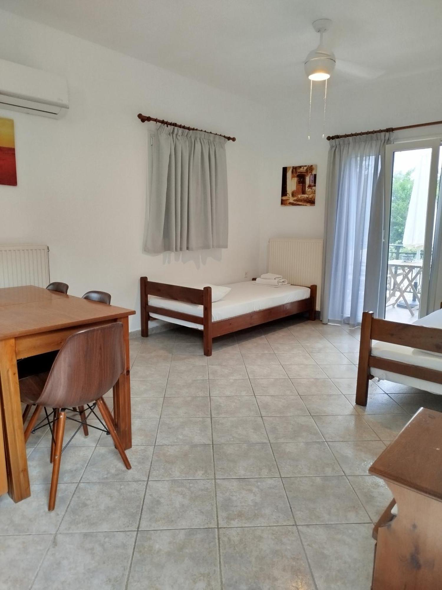 Riverside Αpartments Vasilikí Eksteriør bilde