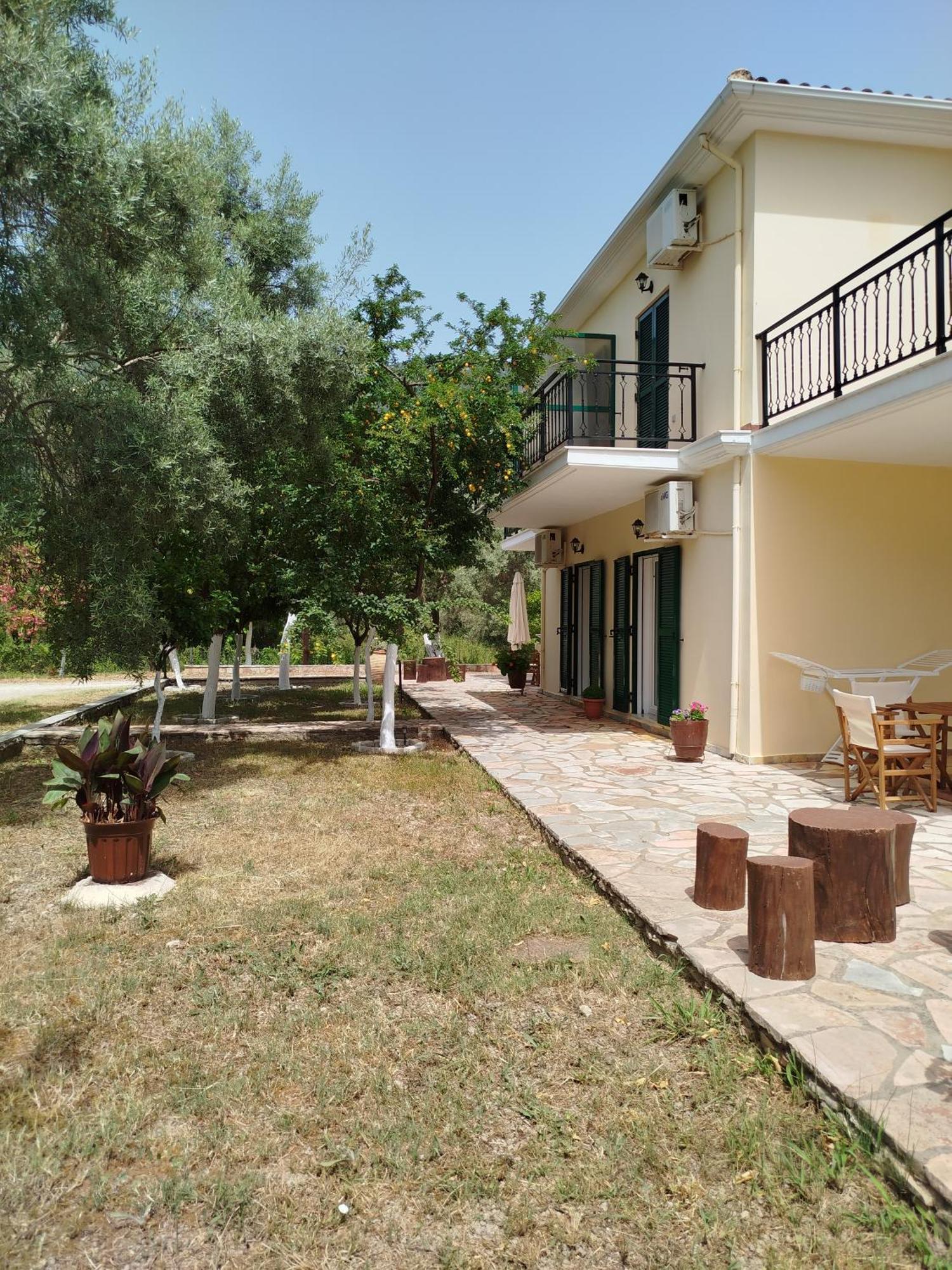 Riverside Αpartments Vasilikí Eksteriør bilde